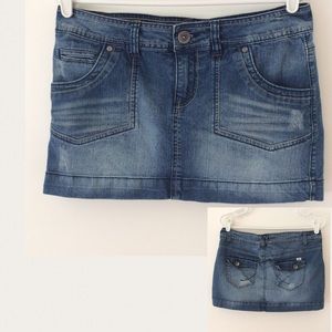 L.e.i. Ashley Trouble Skirt Blue Denim Mini 32 1/2” Waist